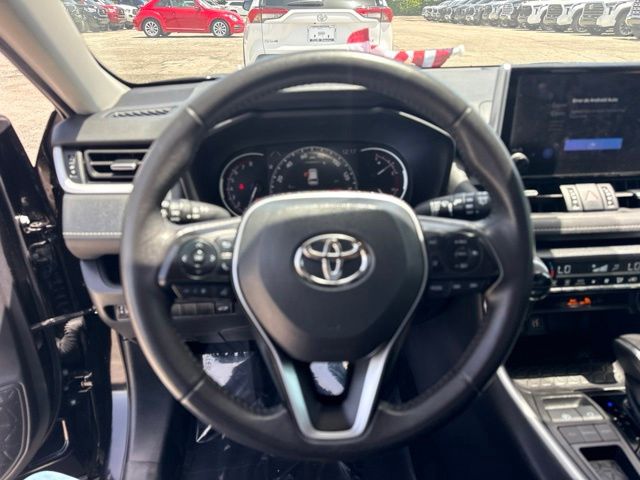 2023 Toyota RAV4 XLE Premium - Photo 17