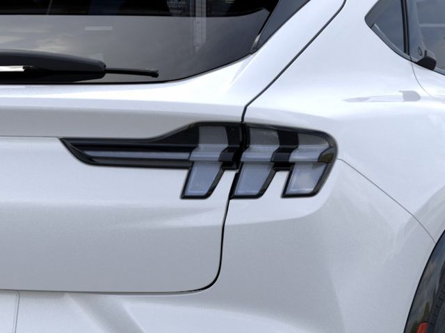 New 2026 White Ford Premium image 22