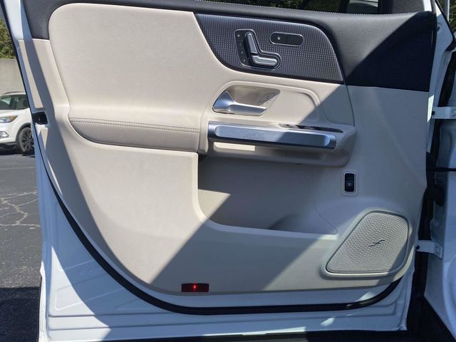 2021 Polar White Mercedes-Benz GLB GLB 250 FWD SUV