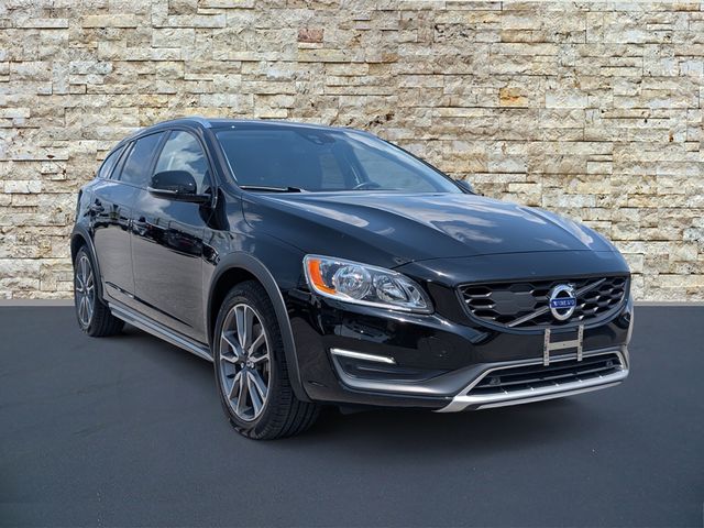 2016 Volvo V60 Cross Country