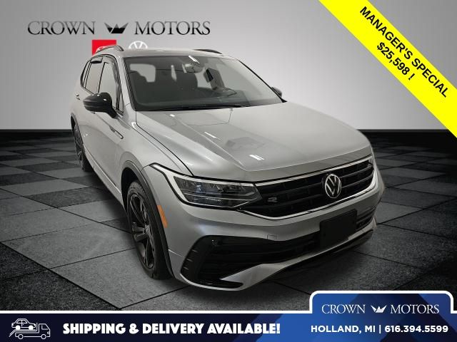 Platinum Gray Metallic 2024 Volkswagen Tiguan SUV / Crossover All-Wheel Drive 8-Speed Automatic