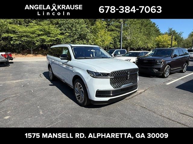 Crystal White Metallic Clearcoat 2025 Lincoln Navigator L Reserve 4WD SUV / Crossover Four-Wheel Drive Automatic