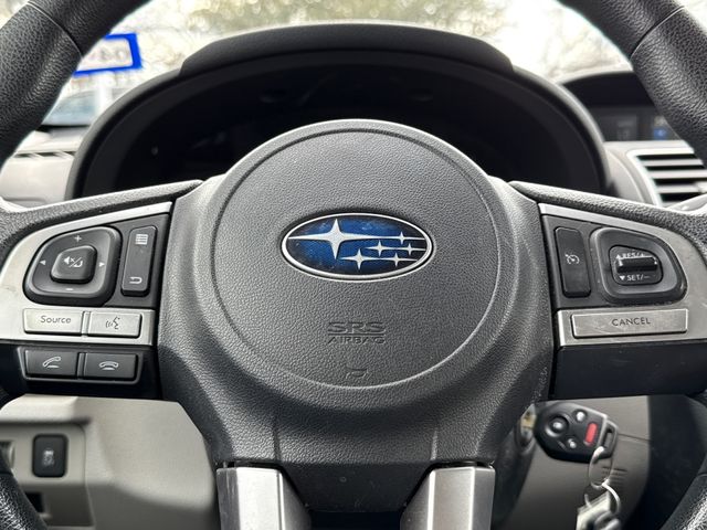 Used 2018 Red Subaru 2.5i Premium image 24