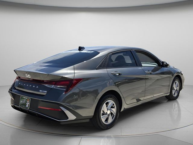 2026 Hyundai Elantra - $21,291