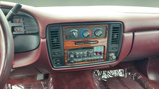 Used 1996 White Chevrolet Classic image 23