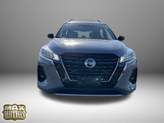 2021 Nissan Kicks SR 2