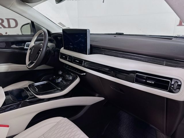 2022 Pristine White Metallic Tri-Coat Lincoln Nautilus Black Label AWD SUV