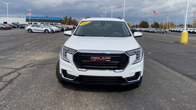 2022 GMC Terrain SLE 3