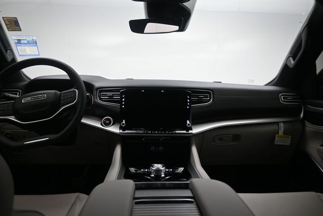 2026 Jeep Grand Wagoneer - 9