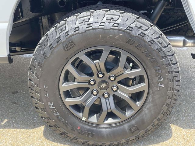 New 2026 White Ford Tremor image 7