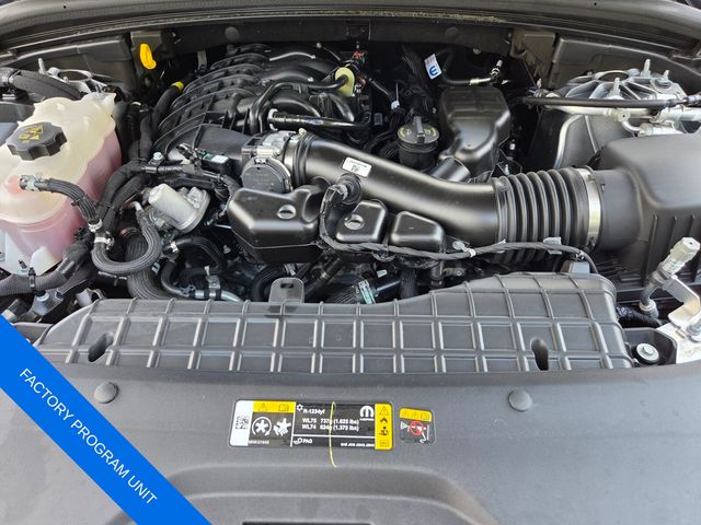 Used 2025 Jeep Grand Cherokee SUV