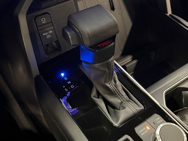 Used 2025  Toyota Limited image 29