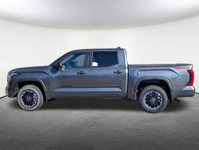 2024 Toyota Tundra SR5 8