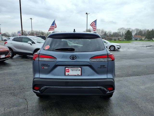 View vehicle photo 4