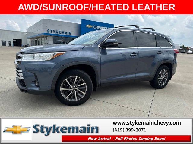 Shoreline Blue Pearl 2019 Toyota Highlander SUV / Crossover All-Wheel Drive 8-Speed Automatic