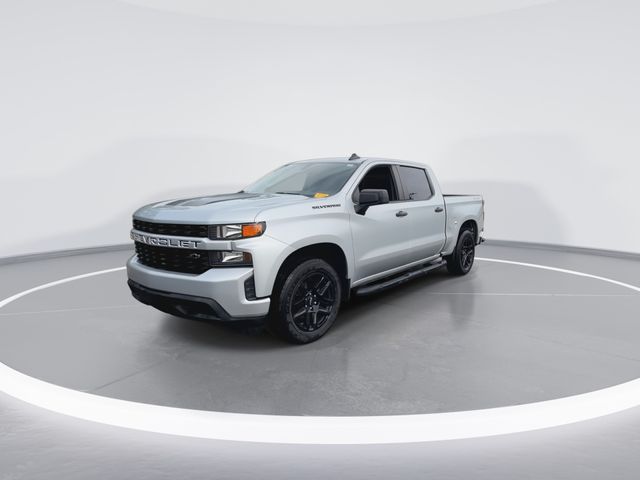 Used 2022 Silver Chevrolet Custom image 4