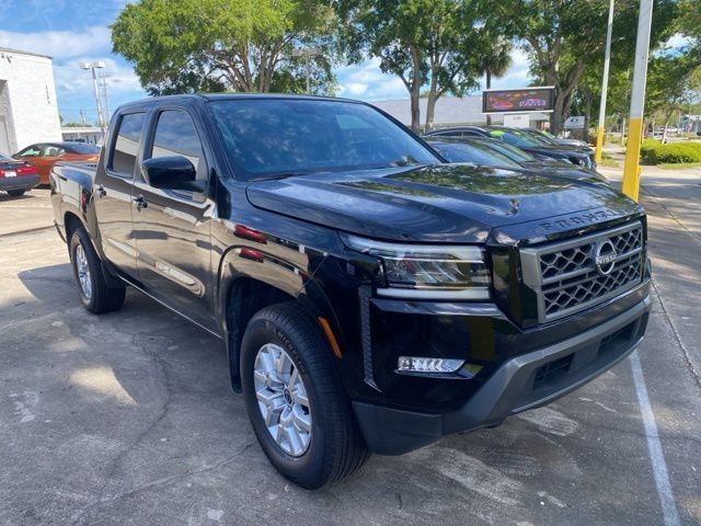 Super Black 2022 Nissan Frontier SV Crew Cab 4WD Pickup Truck Four-Wheel Drive 9-Speed Automatic