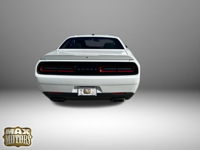 2022 Dodge Challenger R/T 9