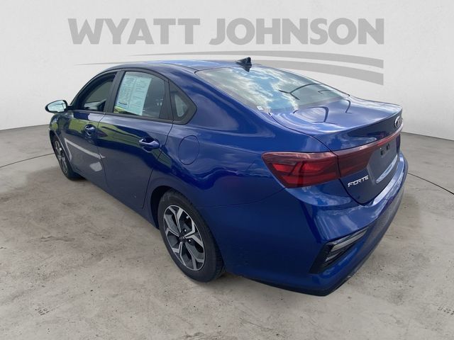 Used 2021 Blue Kia LXS image 7