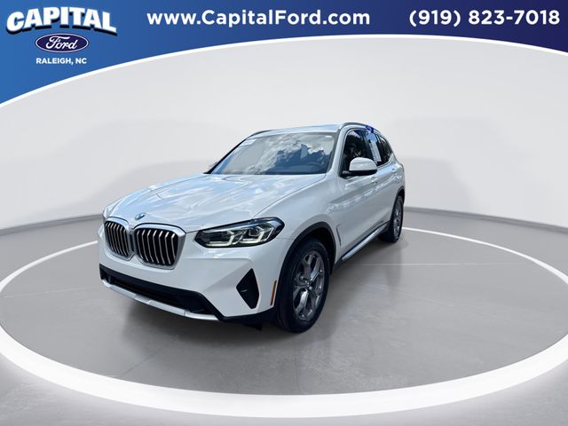 Used 2023 White BMW sDrive30i image 4