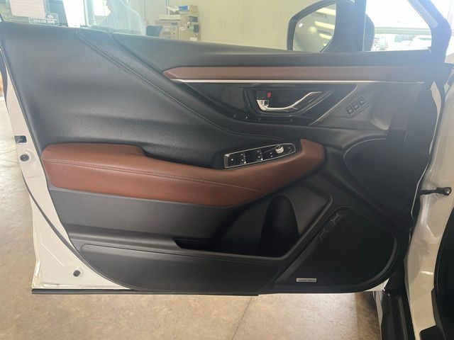 2020 Subaru Outback Touring photo