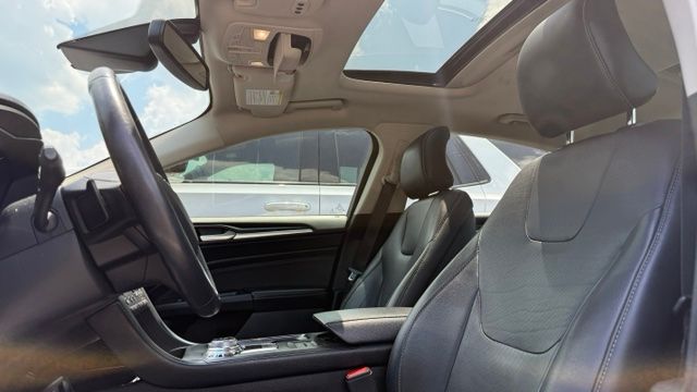 Used 2017 Red Ford Titanium image 8