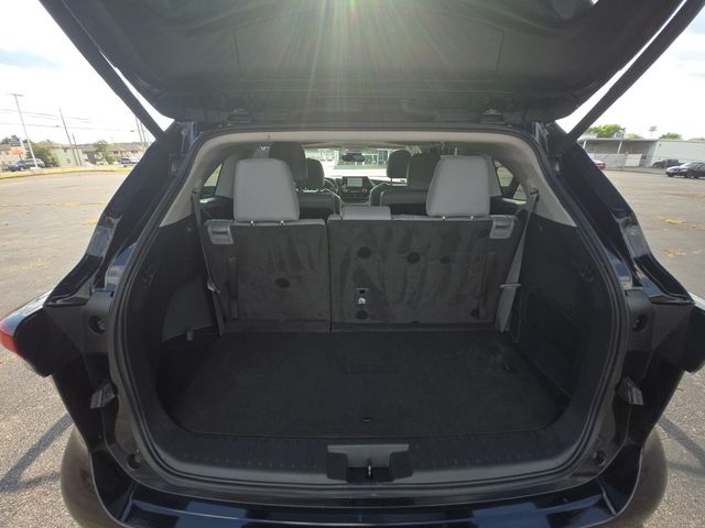 Used 2024 Toyota Highlander Hybrid SUV