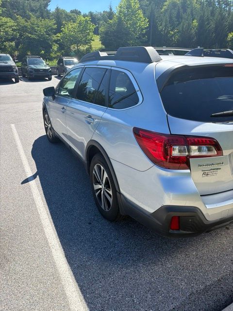 2018 Subaru Outback 2.5i Silver at Rafferty Subaru