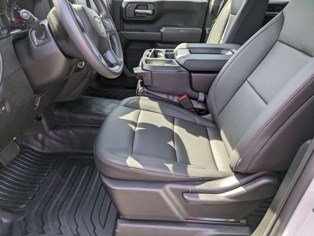 2025 Chevrolet Silverado 1500 WT photo