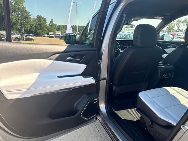 Used 2026 Chevrolet Traverse SUV