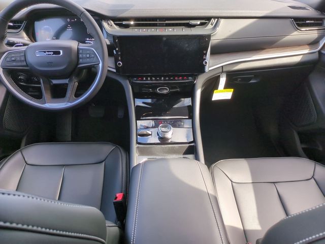 new 2026 Jeep Grand Cherokee car, priced at $43,550