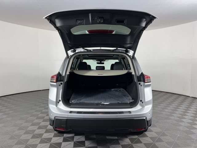 2024 Brilliant Silver Metallic Nissan Rogue SV FWD SUV