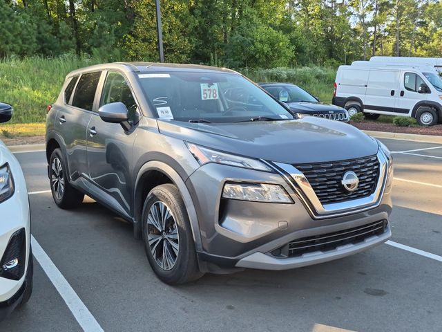 Used 2023 Gray Nissan SV image 7