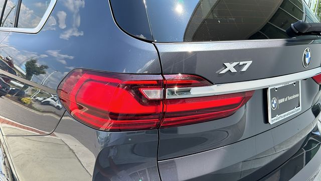 2020 BMW X7 xDrive40i 13