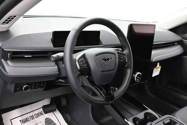 New 2026 Black Ford Select image 15