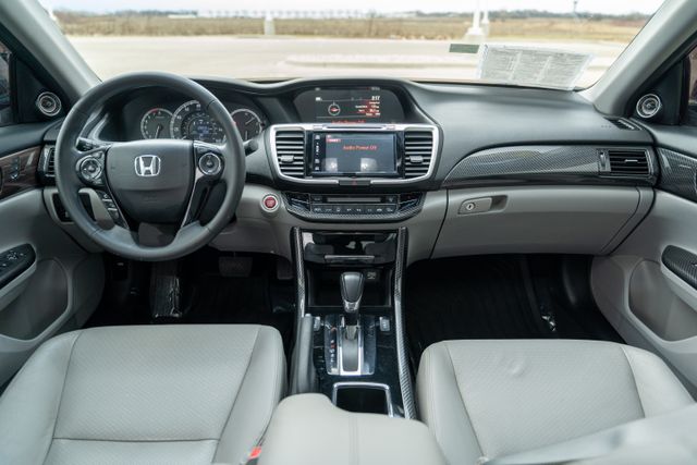 2017 Honda Accord EX-L 14