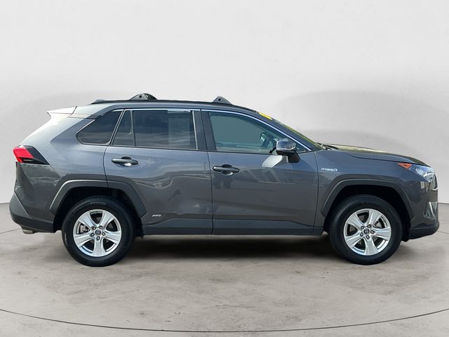 Used 2019 Gray Toyota LE image 4