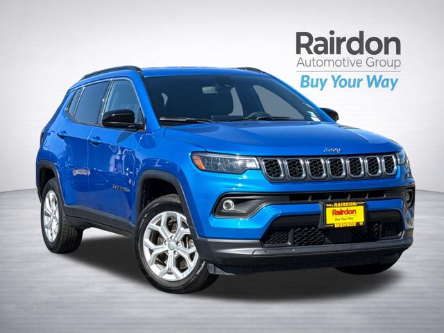 Hydro Blue Pearlcoat 2024 Jeep Compass SUV / Crossover Four-Wheel Drive 8-Speed Automatic