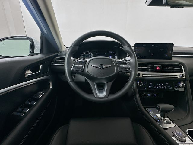 Thumbnail: 2025 Genesis G70 - 23