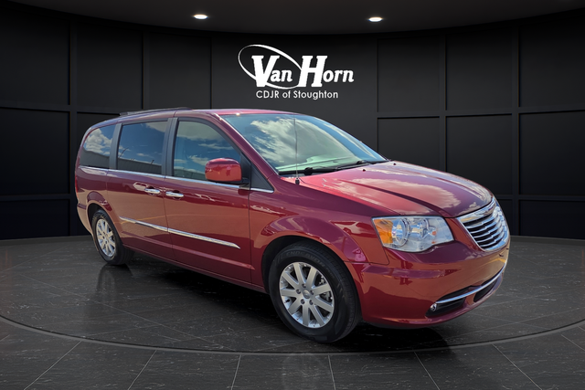 2016 Chrysler Town & Country Touring FWD