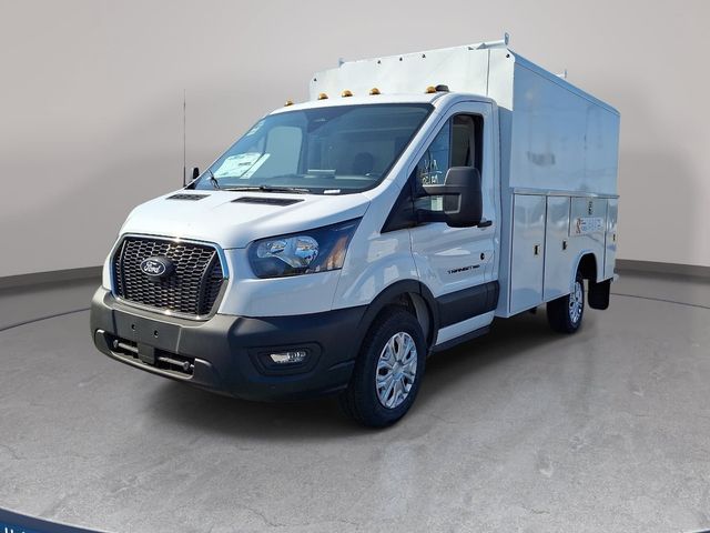 Oxford White 2026 Ford Transit Chassis Van Rear-Wheel Drive