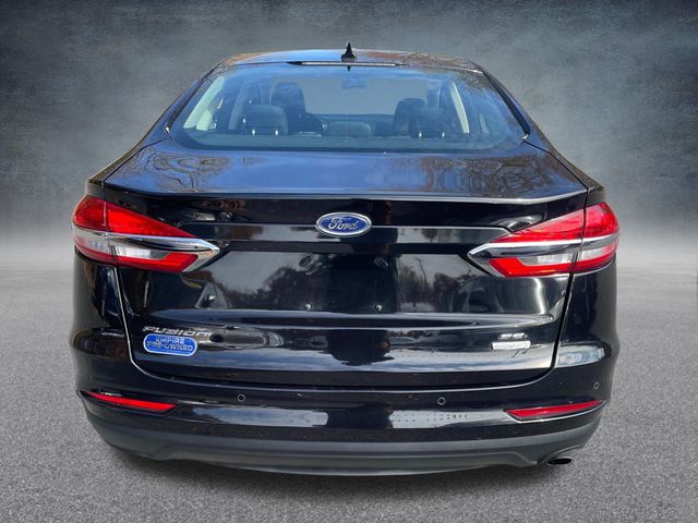 2020 Ford Fusion SE 4