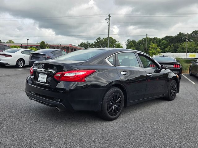 Used 2017 Nissan Altima Sedan