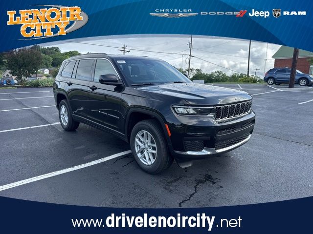 Diamond Black Crystal Pearlcoat 2026 Jeep Grand Cherokee L SUV / Crossover Four-Wheel Drive 8-Speed Automatic