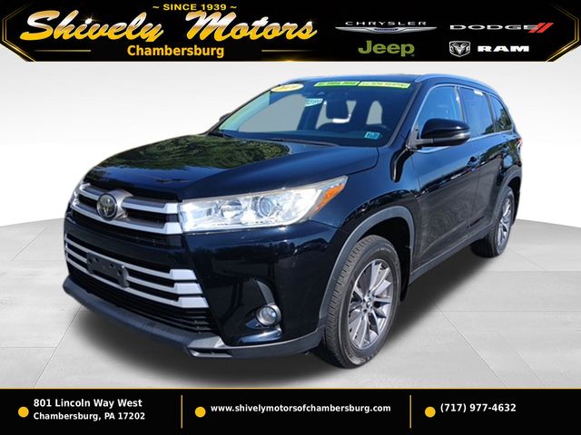 Midnight Black Metallic 2019 Toyota Highlander SUV / Crossover All-Wheel Drive 8-Speed Automatic