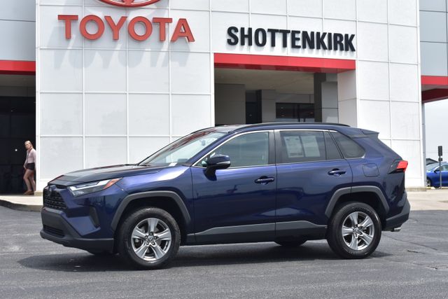 2024 Toyota RAV4 XLE AWD's photo