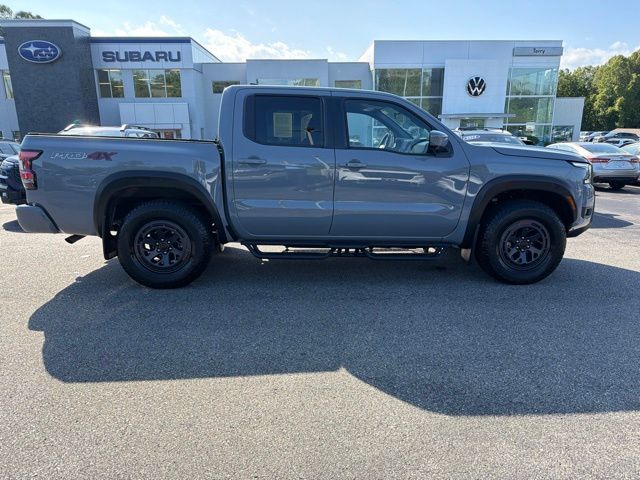 Boulder Gray Pearl 2025 Nissan Frontier PRO-4X Crew Cab 4WD Pickup Truck Four-Wheel Drive 9-Speed Automatic Overdrive