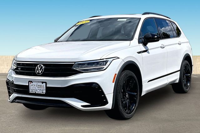 Opal White 2024 Volkswagen Tiguan SUV / Crossover All-Wheel Drive 8-Speed Automatic