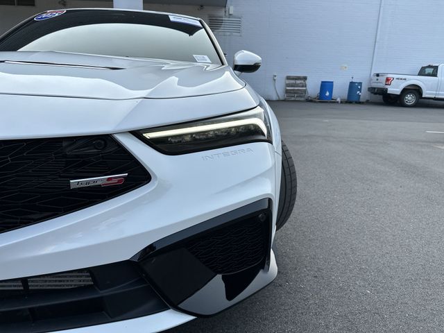 Used 2025 White Acura Type S image 9