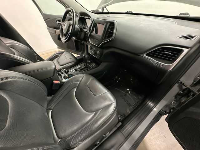 2021 Jeep Cherokee Latitude Lux Gray at Klick Lewis Buick Chevrolet